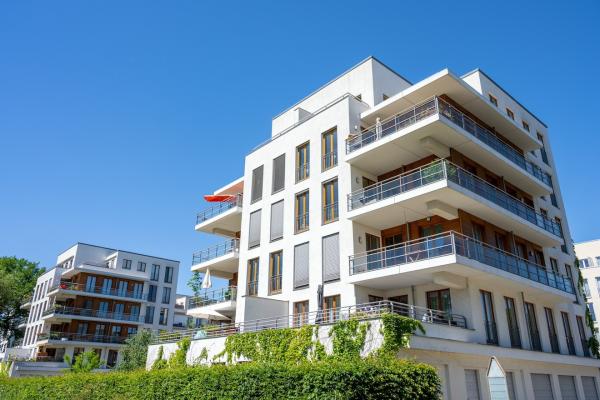 Deutschland Wohnungsmarkt: Spitzenrenditen stabil, Preiskorrektur im Bestand