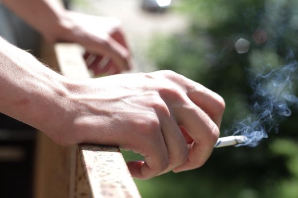 Zigarettenrauch als Nachbarschaftsstreit – nicht jedes Ärgernis ist auch rechtswidrig