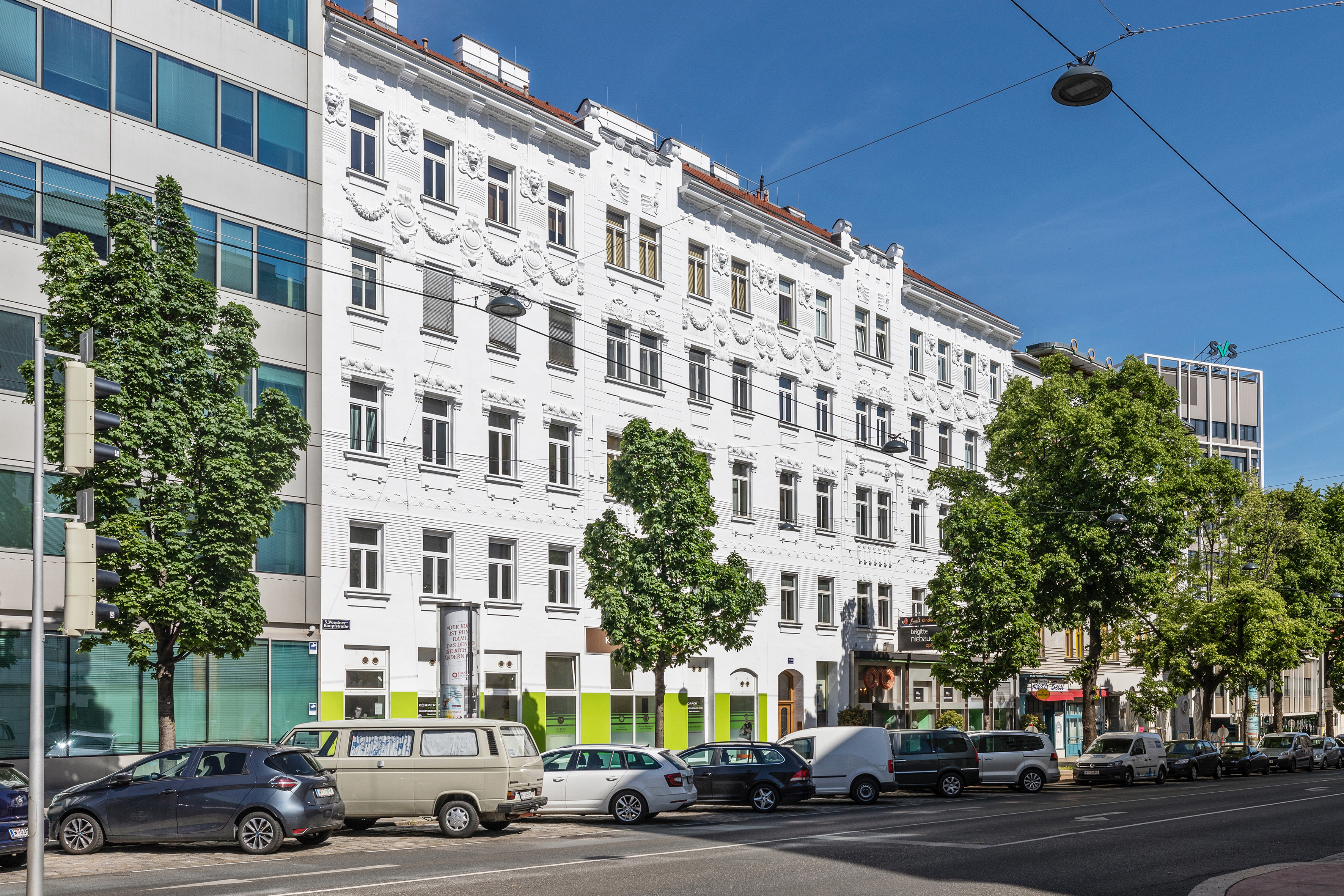Attraktives Doppel-Zinshaus: Grossmann + Kaswurm Immobilien revitalisierten Gründerzeithaus in 1050 Wien